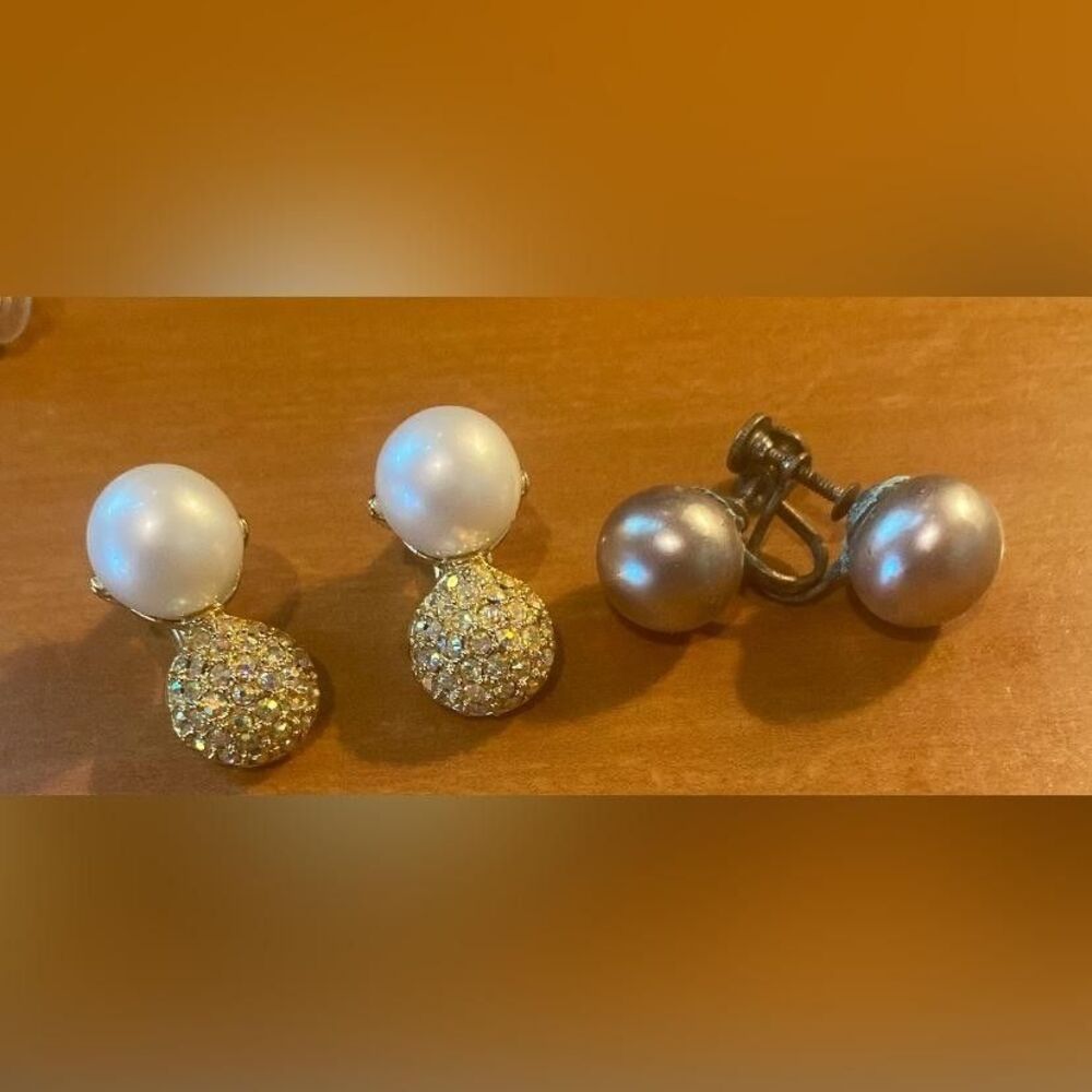 Lot 2 Gold Tone White Faux Pearl Rhinestone Screw Back Earrings Women’s Dangle
